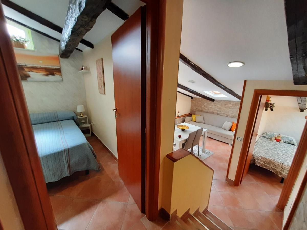 Villa La Mansarda Napoli Esterno foto