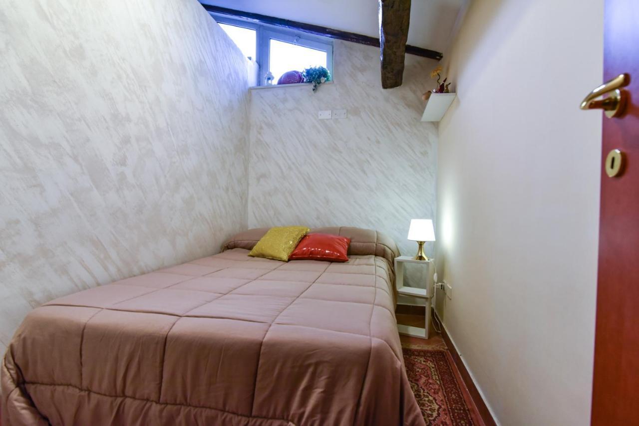 Villa La Mansarda Napoli Esterno foto